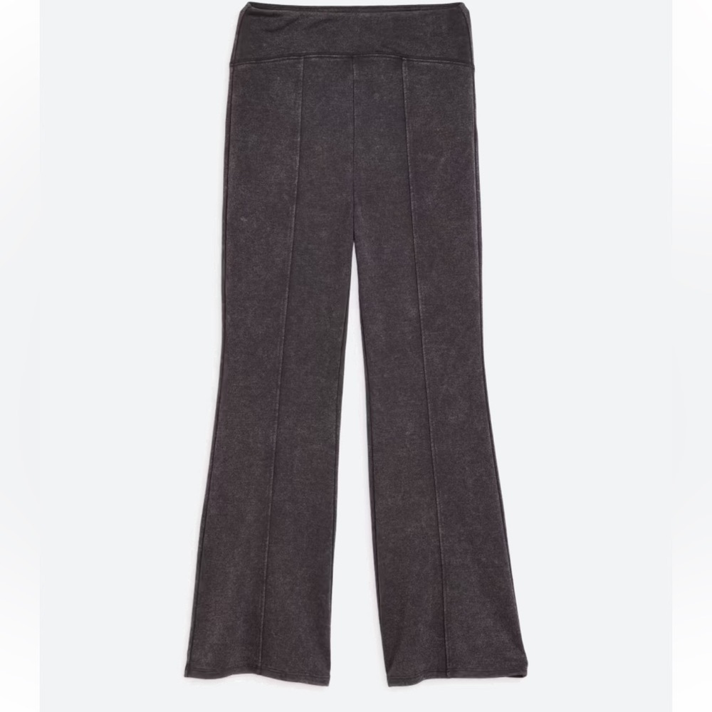NEW! LUQ - from stitch fix - flare leg pants / yoga / activewear / size XXL